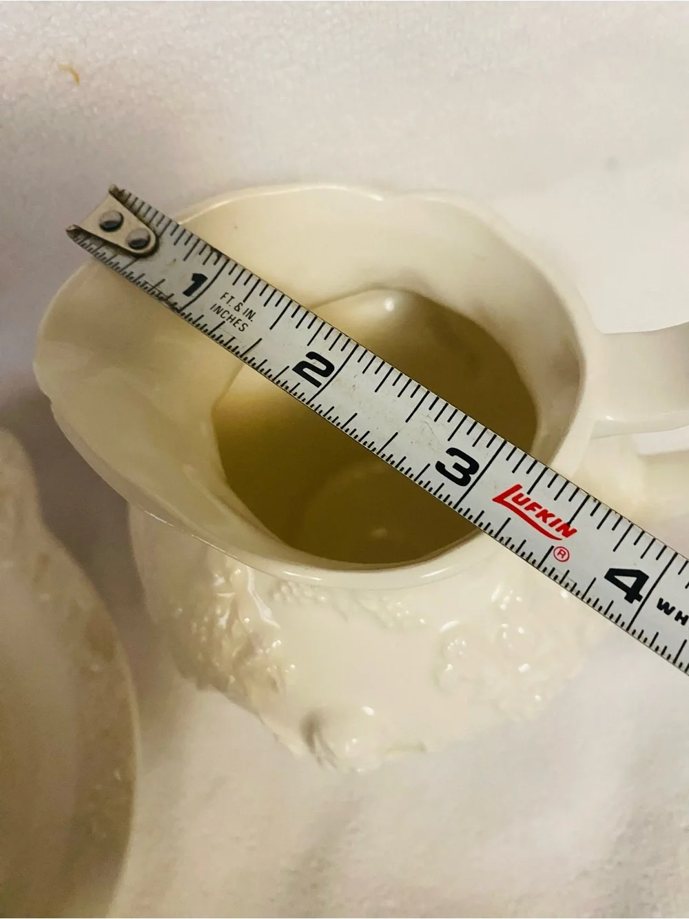 VNTG Cream Cherub Pitcher&Basin  set